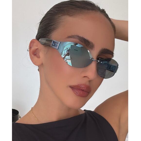 NEW Fendi FE40159U Baguette Blue Mirror Rimless Sunglasses - Picture 1 of 7